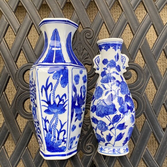 Chinoiserie Wall Pockets - Blue and White Wall Vases - Picture 12 of 14